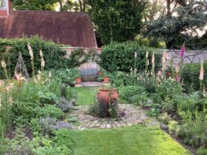PASHLEY MANOR GARDENS Kitchen Garden by Kate Wilson 1.jpg
