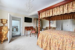 Saltcote Place Amberley Suite.jpg